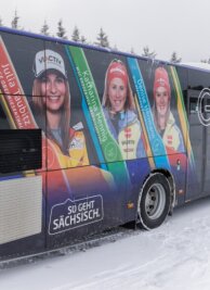 Auf diesem Bus fahren die Olympia-Teilnehmer durch den Erzgebirgskreis - 