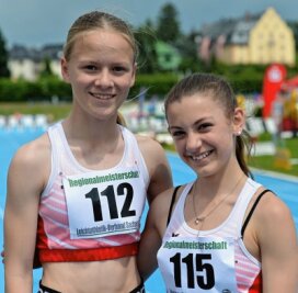 Auf Landesebene viele Titel erkämpft - Hanna Schubert (links) und Rosa Charlène Tittmann vom LV 90 Erzgebirge, hier zu sehen bei der Regionalmeisterschaft, konnten auch auf Landesebene mit Goldmedaillen überzeugen. 