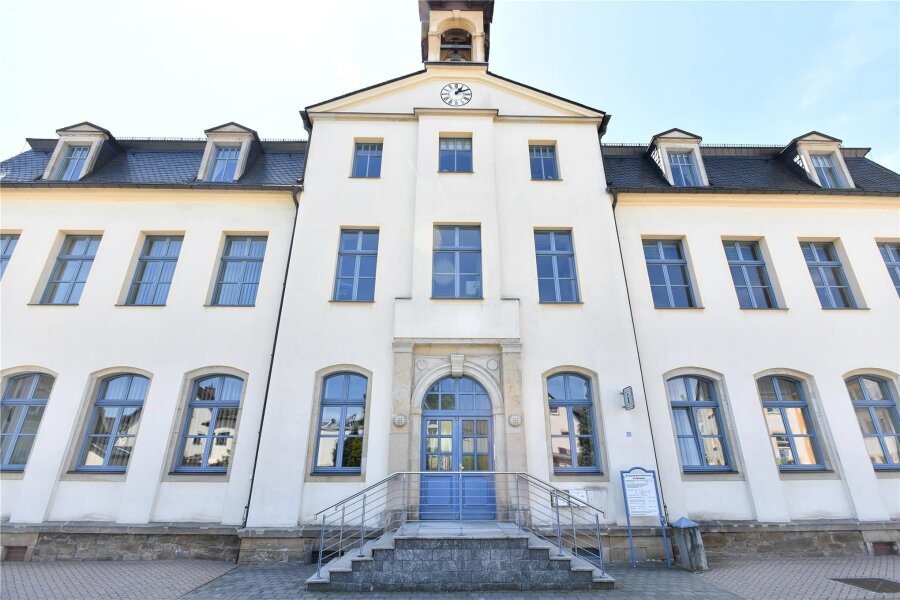 Auf welchen Flächen im Stadtgebiet Brand-Erbisdorf kann Photovoltaik gebaut werden? - Im Stadthaus Brand-Erbisdorf an der Albertstraße tagt der Stadtrat am Dienstag.