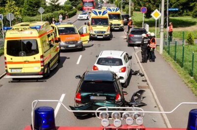 Aufgefahren: Mehrere Verletzte bei Unfall in Freiberg - 