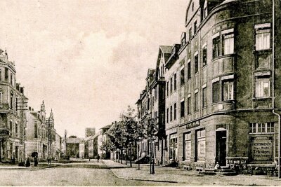 Auftakt für Vortragsreihe zum Stadtjubiläum mit alten Ansichten und neuen Bildern aus Flöha - Eine historische Ansicht der heutigen Augustusburger Straße in Flöha.