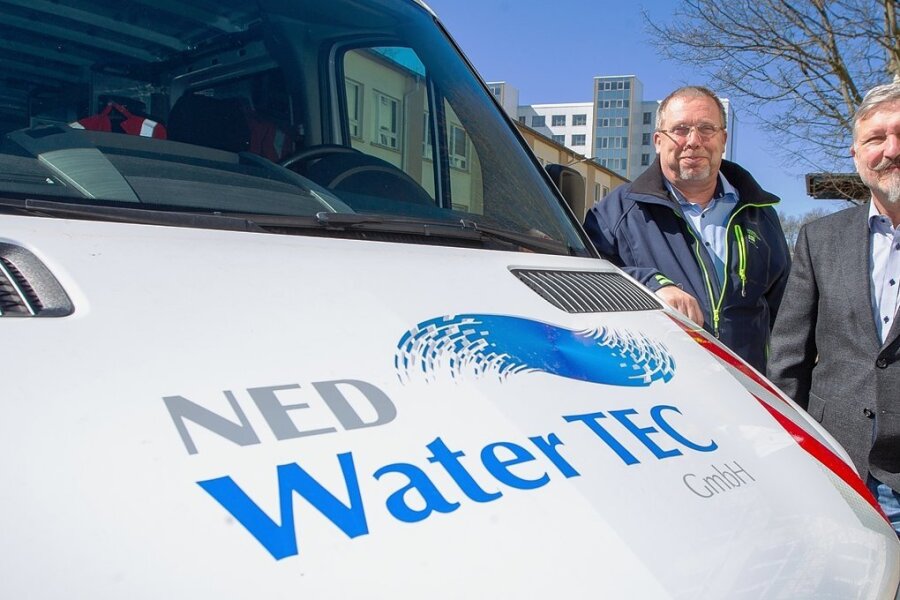 Auftragsboom: Plauener Rohrreiniger sorgen bundesweit für sauberes Trinkwasser - Cheftechniker Falk Engelbrecht und Geschäftsführer Frank Nemetz gründeten vor sechs Jahren ihr Unternehmen am heimischen Schreibtisch. 