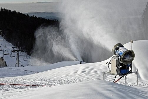 Ohne Schneekanonen war eine durchgängige Saison in der Skiwelt Schöneck in den vergangenen Jahren schwer möglich. 