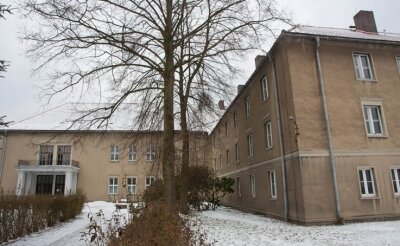 Aus Schwesternschule wird altersgerechte Wohnanlage - Das Gebäude der ehemaligen Medizinischen Fachschule an der Robert-Koch-Straße auf dem Zeller Berg.