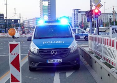 Auseinandersetzung in Chemnitz: Polizei stellt vier Verdächtige - Bei einer Auseinandersetzung in der Chemnitzer Innenstadt ist ein Jugendlicher am Freitagabend verletzt worden.