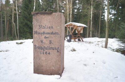 Ausflug zum höchsten Punkt des Landkreises - Der Hirschenstein im Hartmannsdorfer Forst.