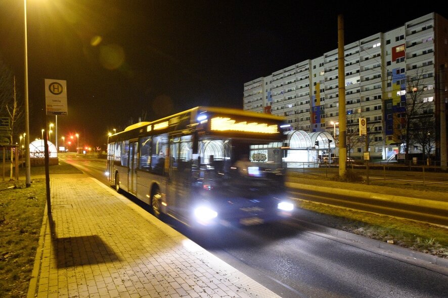 Ab 4. Oktober fahren Busse und Bahnen in Chemnitz schon ab den frühen Abendstunden nur noch im Halbstundentakt.