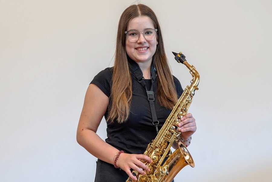 Ausnahme-Saxophonistin aus Poppengrün verabschiedet sich mit Preis - Mit einem zweiten Preis beim Bundeswettbewerb "Jugend musiziert" geht nach zehn Jahren die Musikschulkarriere von Lea Rölz zu Ende. Nachdem sie das Abitur abgelegt hat, möchte sie Psychologie studieren. 