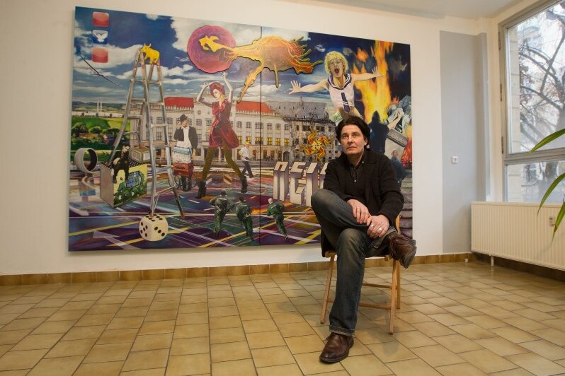 Ausstellung zeigt umstrittenes Anti-NSU-Kunstwerk - Malers Thomas Beurich vor dem Bild "Die Zelle".