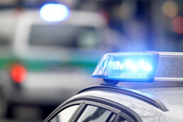 Auto im Chemnitzer Stadtzentrum angezündet - 