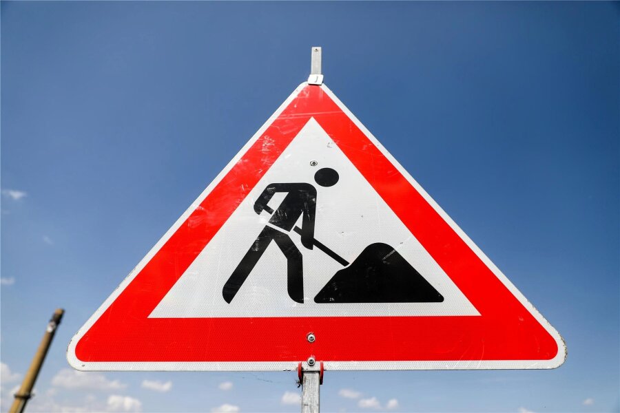 Autobahnauffahrt bei Nossen nach Ostern gesperrt: Darauf müssen sich Autofahrer einstellen - Wegen Bauarbeiten (Symbolbild) gibt es auf der A 14 nach Ostern eine Umleitung.