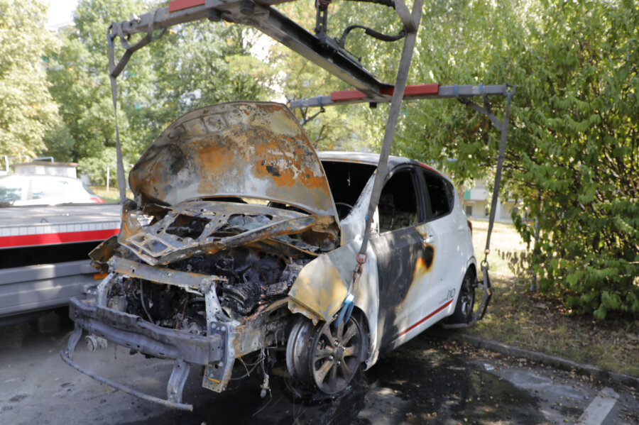 Autobrand in Markersdorf - Zeugen gesucht - An der Wilhelm-Firl-Straße brannte in der Nacht zu Mittwoch ein Hyundai.