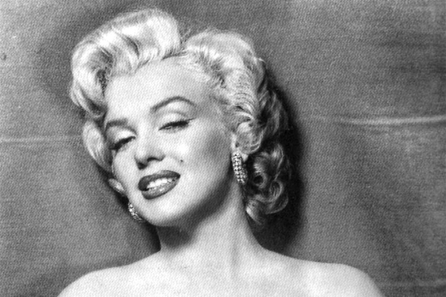 Autorin liest in Oelsnitz aus Buch über Marilyn Monroe - Claudia und Nadja Beinert haben einen Roman über die legendäre US-Schauspielerin Marilyn Monroe geschrieben.
