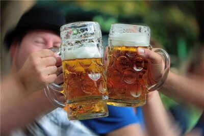 Autos, Kultur und Sport: Das ist am Wochenende in Plauen und dem Umland los - Ein Wochenende der Veranstaltungen und der Geselligkeit steht in Plauen und dem Umland vor der Tür. Da darf auch angestoßen werden - nicht nur mit Bier.