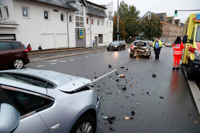 Autounfall auf der Frankenberger Straße - 