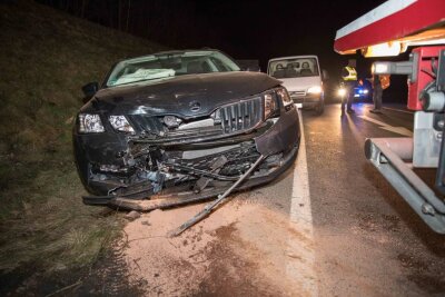 B 101: Schwerer Verkehrunfall in Siebenlehn - 