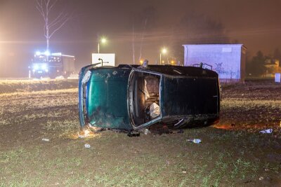 B 169: Betrunkener Fahrer baut schweren Unfall - 