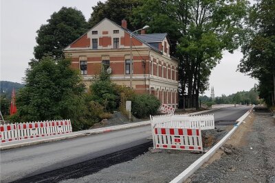 B 92 in Oelsnitz: Termin für Freigabe Ende November steht - Die Bauarbeiten an der Bundesstraße in Oelsnitz sind weit fortgeschritten.