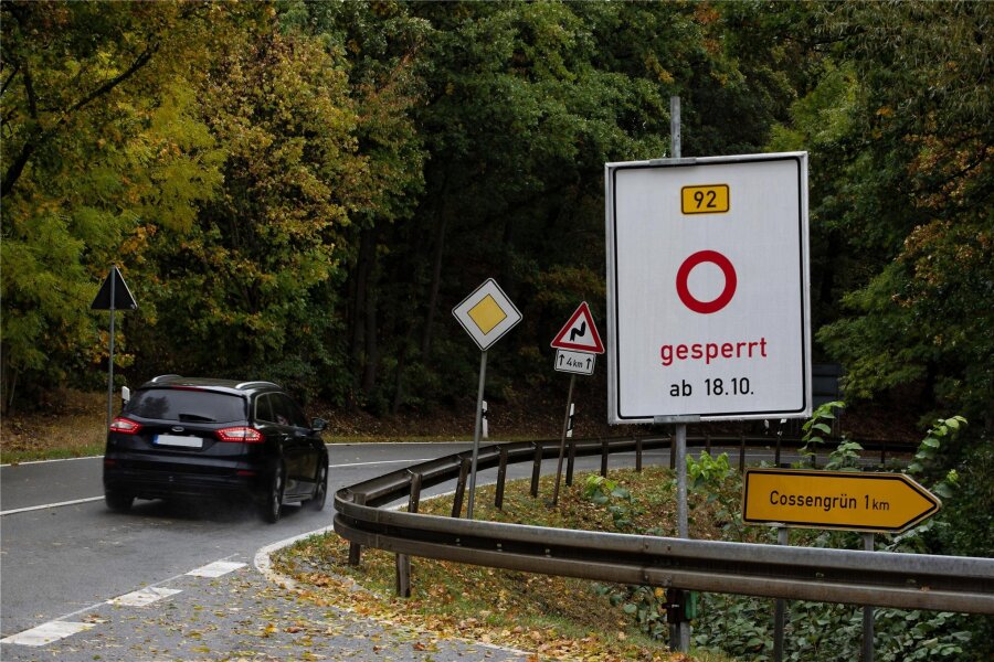 B 92 wird im Vogtland zwischen den Einmündungen Schönbach und Cossengrün voll gesperrt - Die B 92 ist ab Mittwoch zwischen den Einmündungen Schönbach und Cossengrün wegen Fahrbahnsanierung komplett gesperrt.