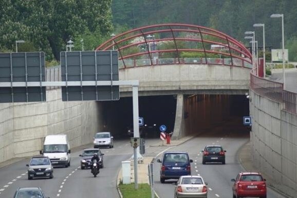 B-93-Tunnel wird zeitweilig gesperrt - Der B-93-Tunnel in Zwickau.