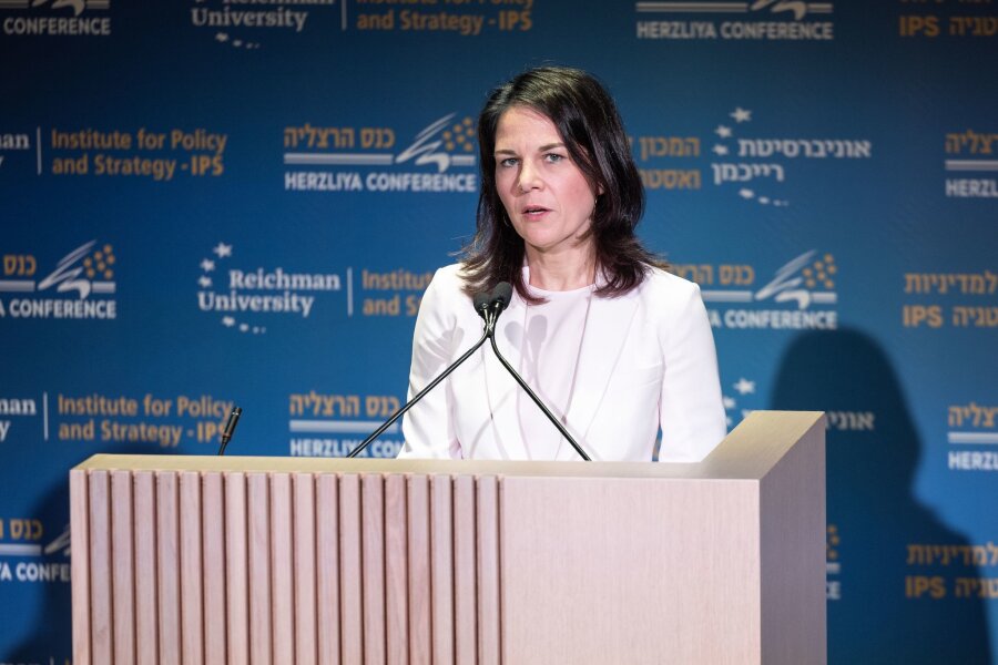 Baerbock: Aufruf zu Sicherheitspartnerschaft für Gaza - Bundesaußenministerin Annalena Baerbock auf der Herzlija-Sicherheitskonferenz in Tel Aviv.