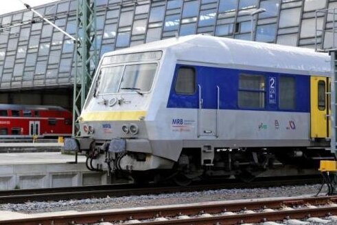 Die Bahn will zügig mit den Planungen für den Ausbau der Strecke Chemnitz-Leipzig beginnen.