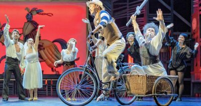 Ballettdirektor gibt Einstand mit zeitgenössischem Don Quijote - Szene aus der Komplettprobe für das Ballett "Don Quijote". 