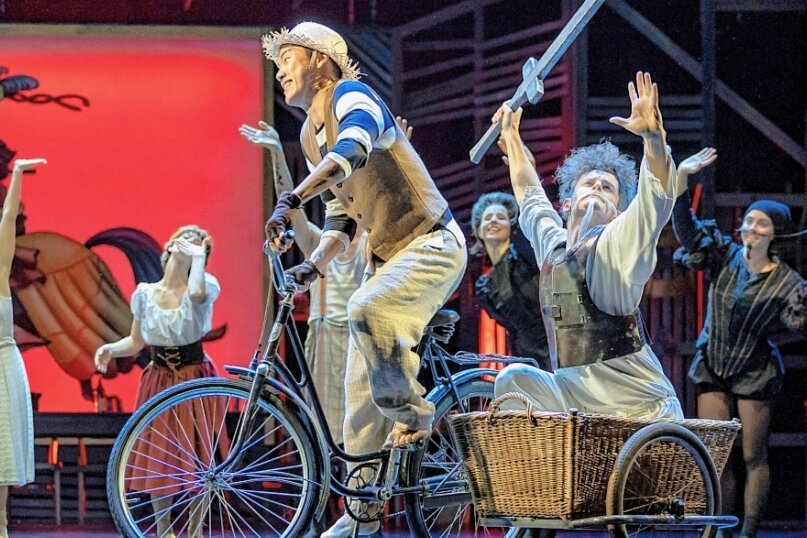 Ballettdirektor gibt Einstand mit zeitgenössischem Don Quijote - Szene aus der Komplettprobe für das Ballett "Don Quijote". 