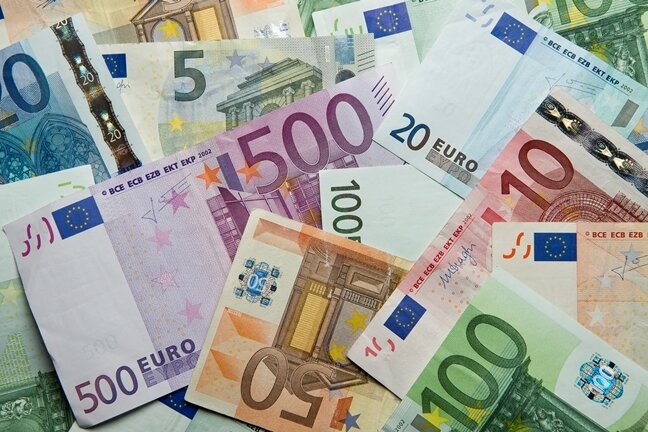 Bankkunden verschenken Milliarden Euro - 