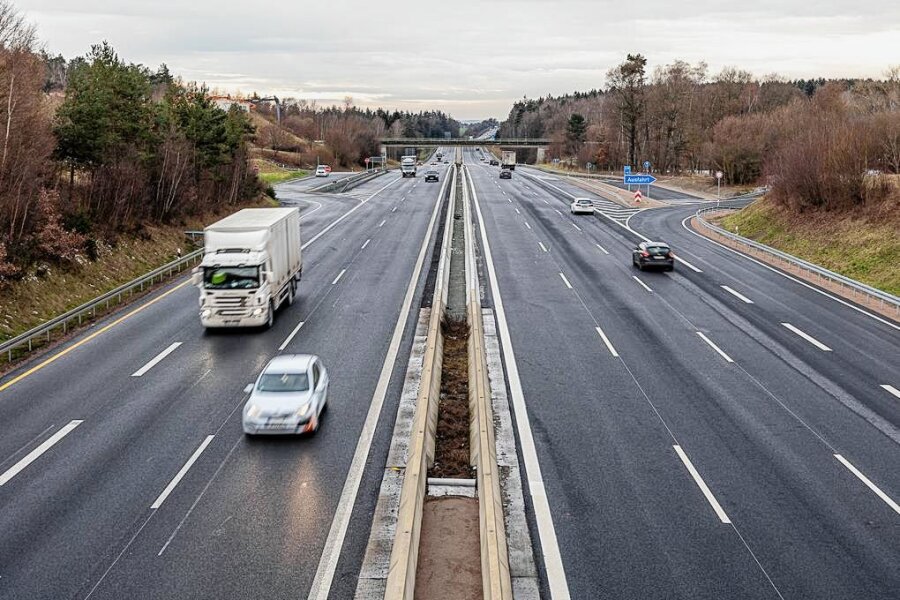 Bauarbeiten auf der Autobahn 72 zwischen Zwickau und Chemnitz - Auf der A 72 kommt es ab Dienstag zu Einschränkungen wegen Bauarbeiten.