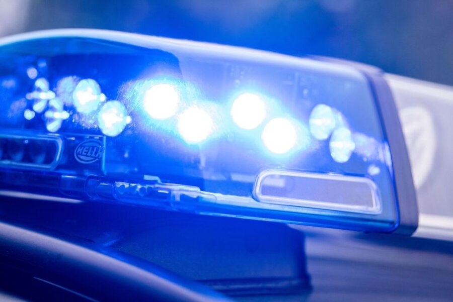 Polizeibeamte haben in Chemnitz einen 33-Jährigen gestellt, der unter Drogeneinfluss auf einem Fahrrad flüchtete.  