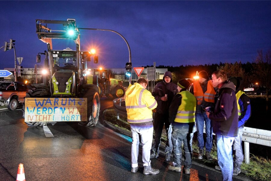 Bauernproteste ab 8. Januar in Sachsen: Was zu erwarten ist - Bereits kurz vor Weihnachten blockierten Bauern zahlreiche Autobahnauffahrten in Sachsen und anderen Bundesländern. Nun sind erneute Blockaden geplant.
