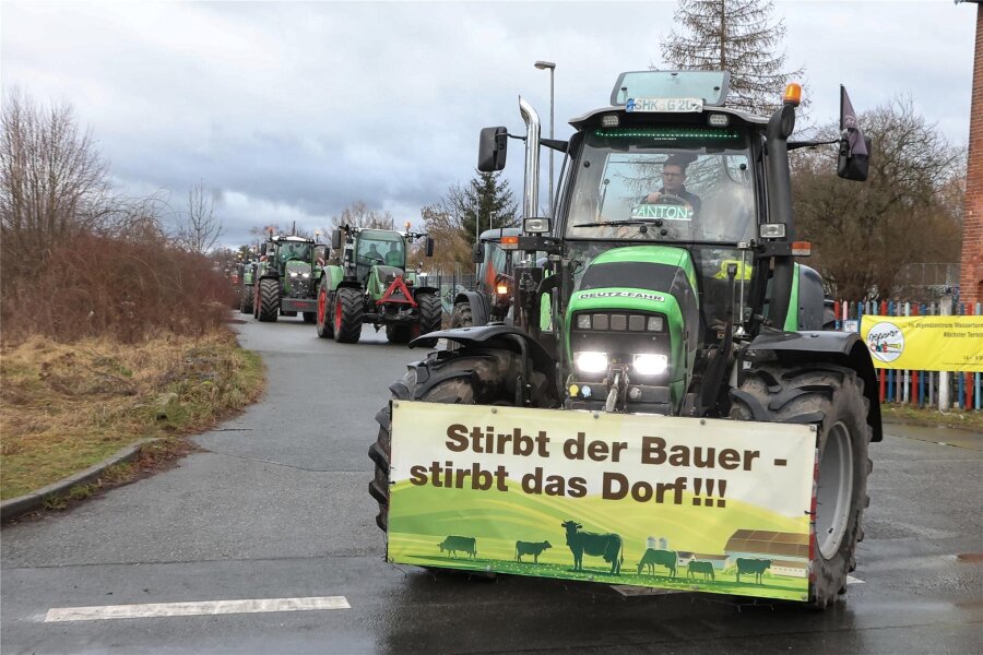 Bauernproteste in Mittelsachsen: Freibergs OB Sven Krüger drängt auf freie Rettungswege - Landwirte wollen am Montag (Archivfoto) erneut gegen die Agrarpolitik der Bundesregierung demonstrieren.