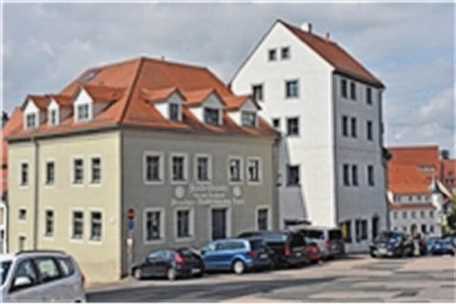 Bauherren in Freiberg sollen für Sanierungslust geehrt werden - 2021 gab es den Freiberger Sanierungspreis für das Gebäude Pfarrgasse 37 aus der Zeit um 1250. 