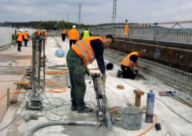 Bauarbeiten an Gleisanlage der Göltzschtalbrücke