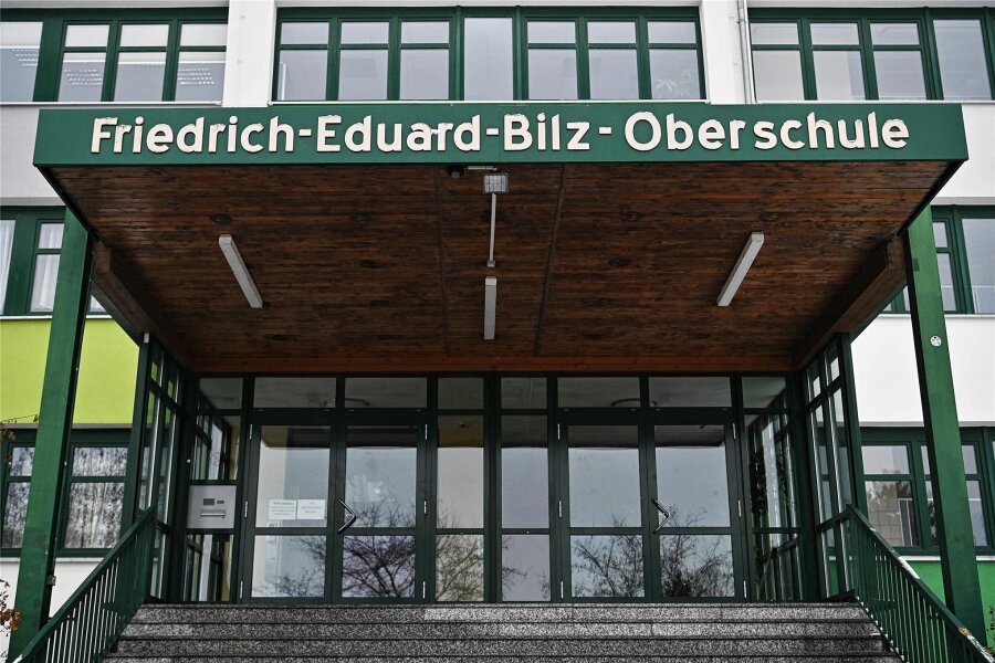 Bauvorhaben in Penig: Wie die Feuerwehr und Schüler davon profitieren - In der Friedrich-Eduard-Bilz Oberschule in Penig werden die Sanitäranlagen im ersten Obergeschoss saniert.