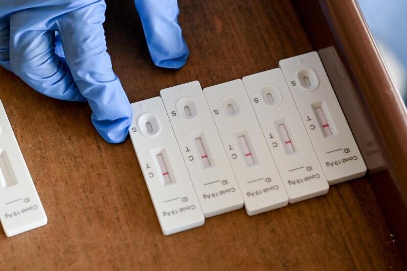 Bei 2G+: Testpflicht nach Booster-Impfung soll wegfallen