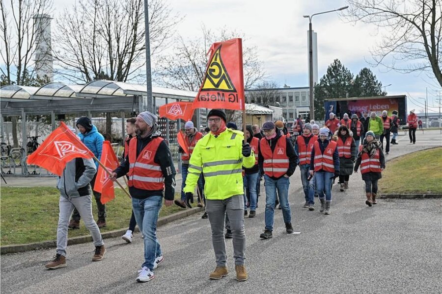 Bei GKN in Zwickau droht ein Streik ohne Ende - 24-Stunden-Streik am Montag: Die IG Metall spricht von 100 Prozent Beteiligung. 