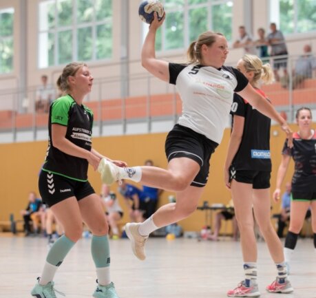 Bei Rotation läuft es - Nicht nur gute Haltungsnoten verdient: Lisa Richter war beim Turnier in Dresden beste Werferin der Rotation-Damen.