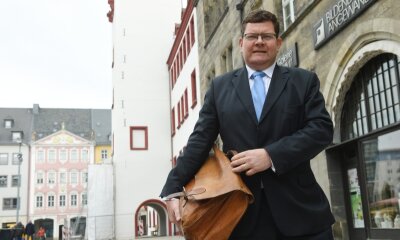 Beigeordneten-Wahl im Stadtrat vertagt - Für ihn ist noch kein Nachfolger gefunden: Philipp Rochold, bisher Bürgermeister für Bildung, Jugend, Soziales, Kultur und Sport.