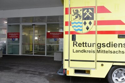 Bereitschaftspraxis in Mittelsachsen kommt später - Die Notaufnahme in Freiberg (Bild) verzeichnet eine starke Zunahme ambulanter Fälle. 