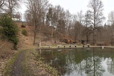 Bergbauschäden im Buchholzer Waldschlößchenpark: Wismut startet Sanierung - Im April soll eine Sanierung im Auftrag der Wismut GmbH im Buchholzer Waldschlößchenpark beginnen. Zunächst sind etwa umfangreiche Erdarbeiten geplant.