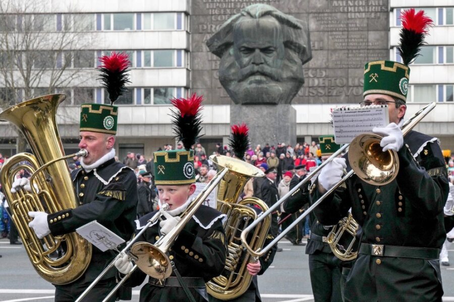 Bergparade in Chemnitz abgesagt - Die Bergparade in Chemnitz, die den Auftakt für weitere Paraden in der Region bildet, findet nicht statt. 