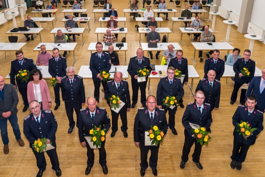 Bergstadt Marienberg ehrt langjährige aktive Kameraden 
