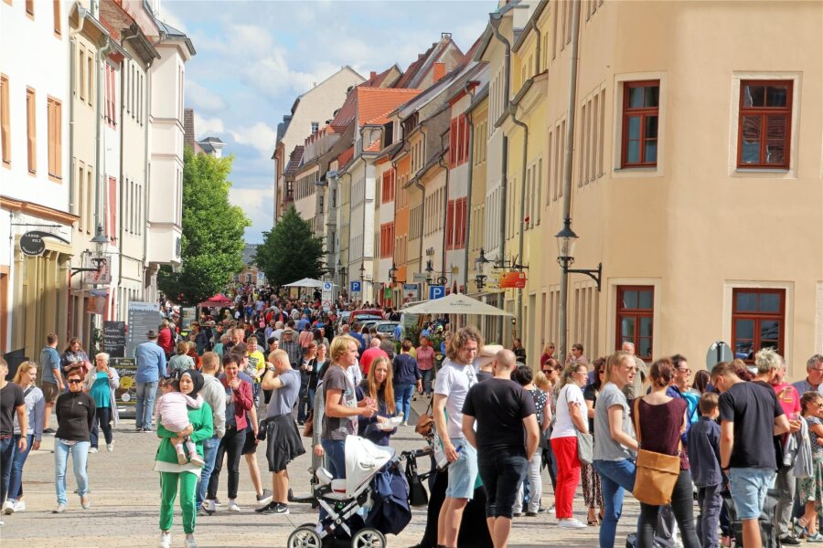 Bergstadtfest 2024 in Freiberg: Shoppen gehen am Festsonntag - Freiberger Bergstadtfest als Anziehungspunkt: Auch die Geschäfte in der Innenstadt können am Festsonntag öffnen.