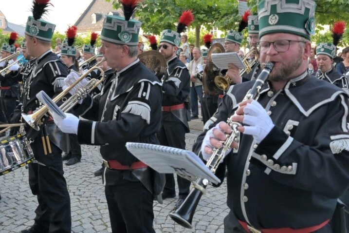 Zum Bergstreittag in Schneeberg hat erstmals wieder eine Bergparade stattgefunden. 