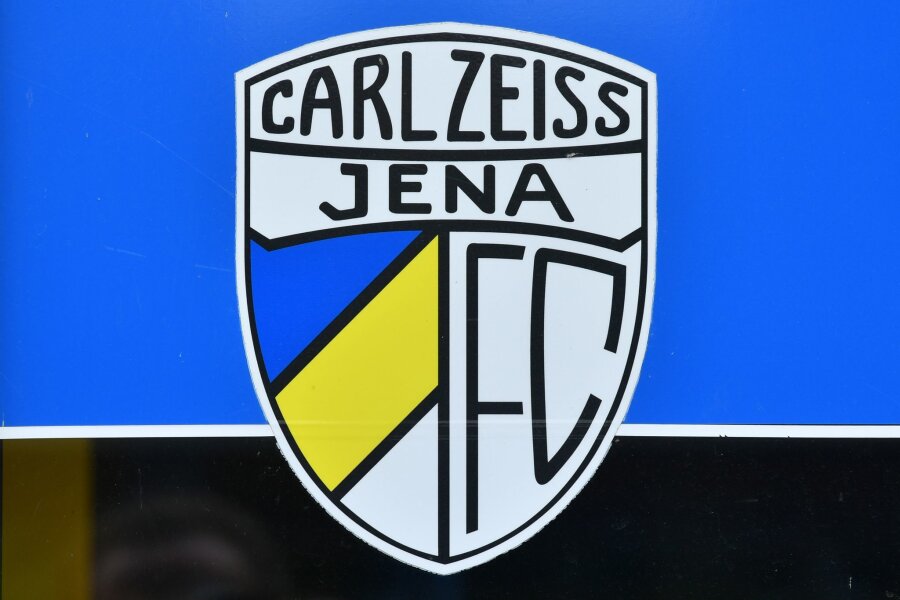 Bericht: Jenaer Fußballerinnen kämpfen um Bundesliga-Lizenz - Das Logo des FC Carl Zeiss Jena. Das Frauen-Team kehrt in die Bundesliga zurück.