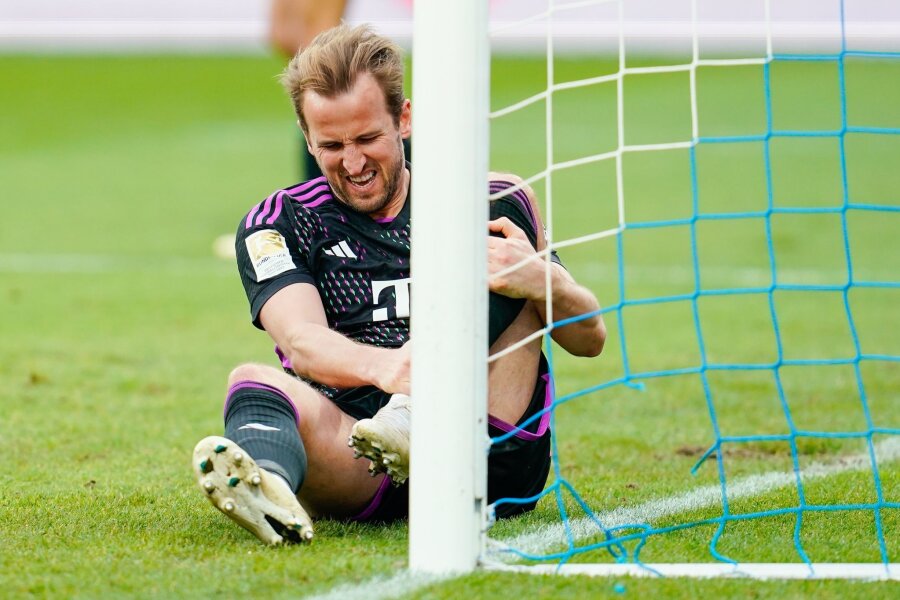 Berichte: England gegen Brasilien wohl ohne Bayern-Star Kane - Bayern-Star Harry Kane hat sich am Sprunggelenk verletzt.