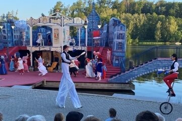 Gelungene Premiere: "Der Graf von Luxemburg" auf der Seebühne in Kriebstein.
