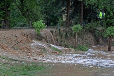 Betroffener vom Juni-Unwetter kritisiert Stadt Meerane - Am 5. Juni überschwemmten Sturzfluten zahlreiche Straßenzüge in Meerane. 